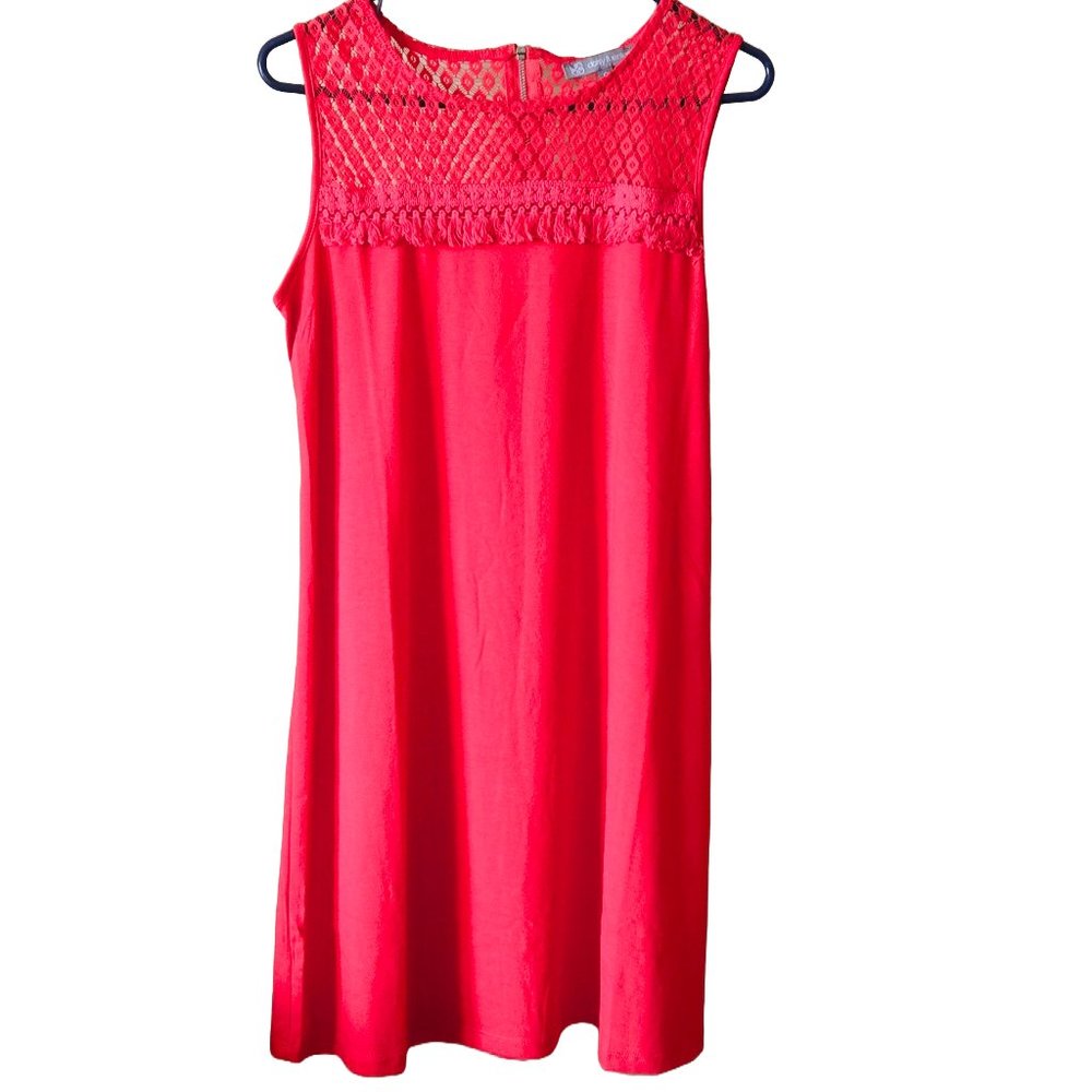 NWT DAISY FUENTES CORAL SLEEVELESS SHEATH DRESS LACE/TASSEL NECKLINE SMALL